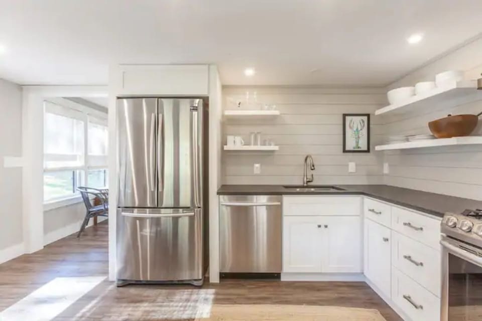 Fully stocked kitchen for your use