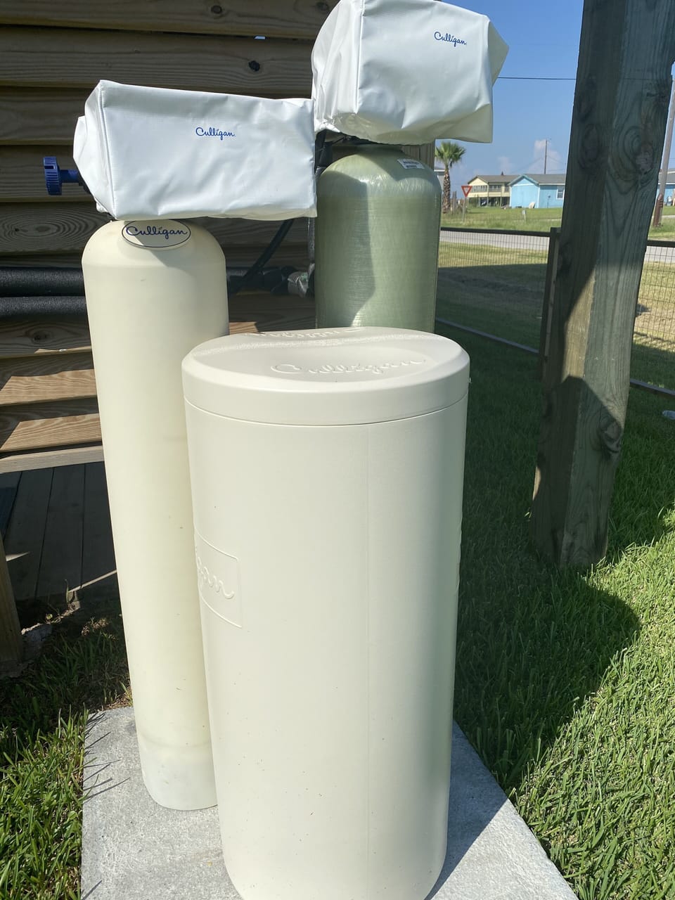 Whole-house Culligan Carbon and Saltwater system provided. 