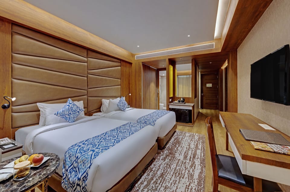 Egyptian cotton sheets, premium bedding, minibar, in-room safe