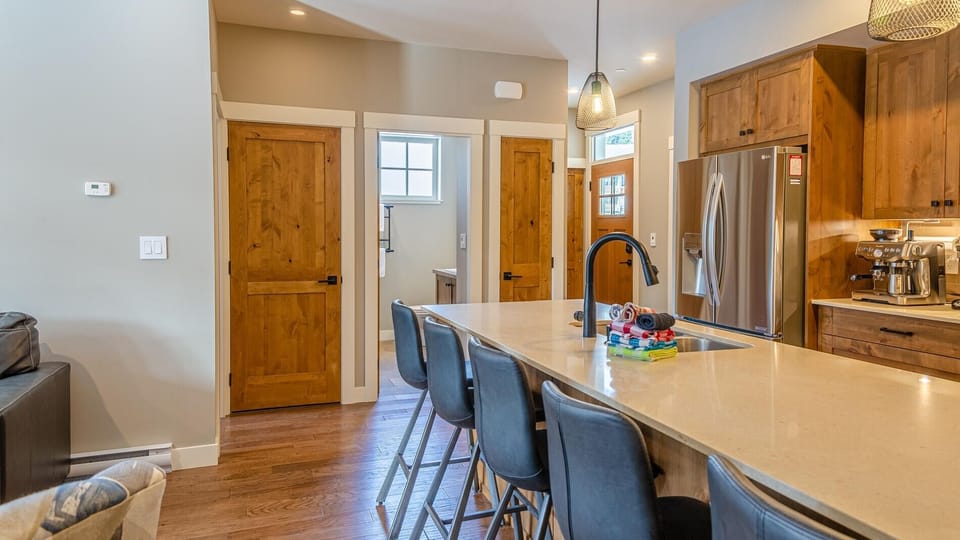 Condo, 2 Bedrooms | Private kitchen | Coffee/tea maker, fridge, oven, dishwasher