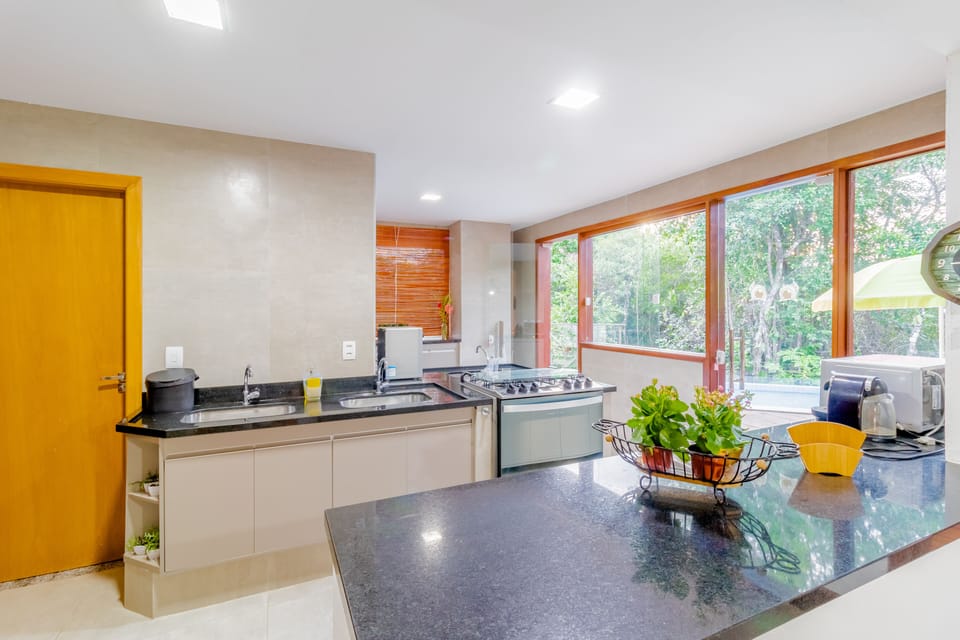 House | Private kitchen | Fridge, microwave, coffee/tea maker, blender