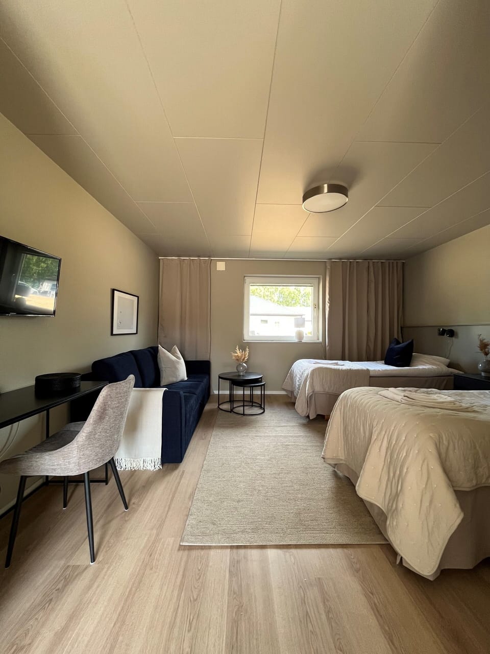 Triple Room | Desk, free WiFi, bed sheets