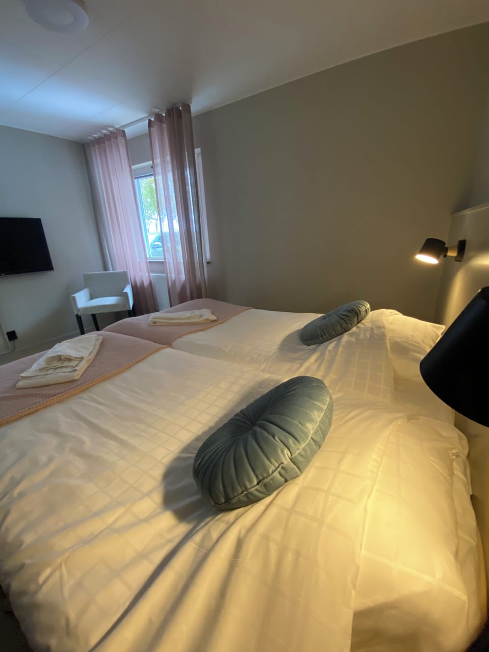 Premium Double Room | Desk, free WiFi, bed sheets