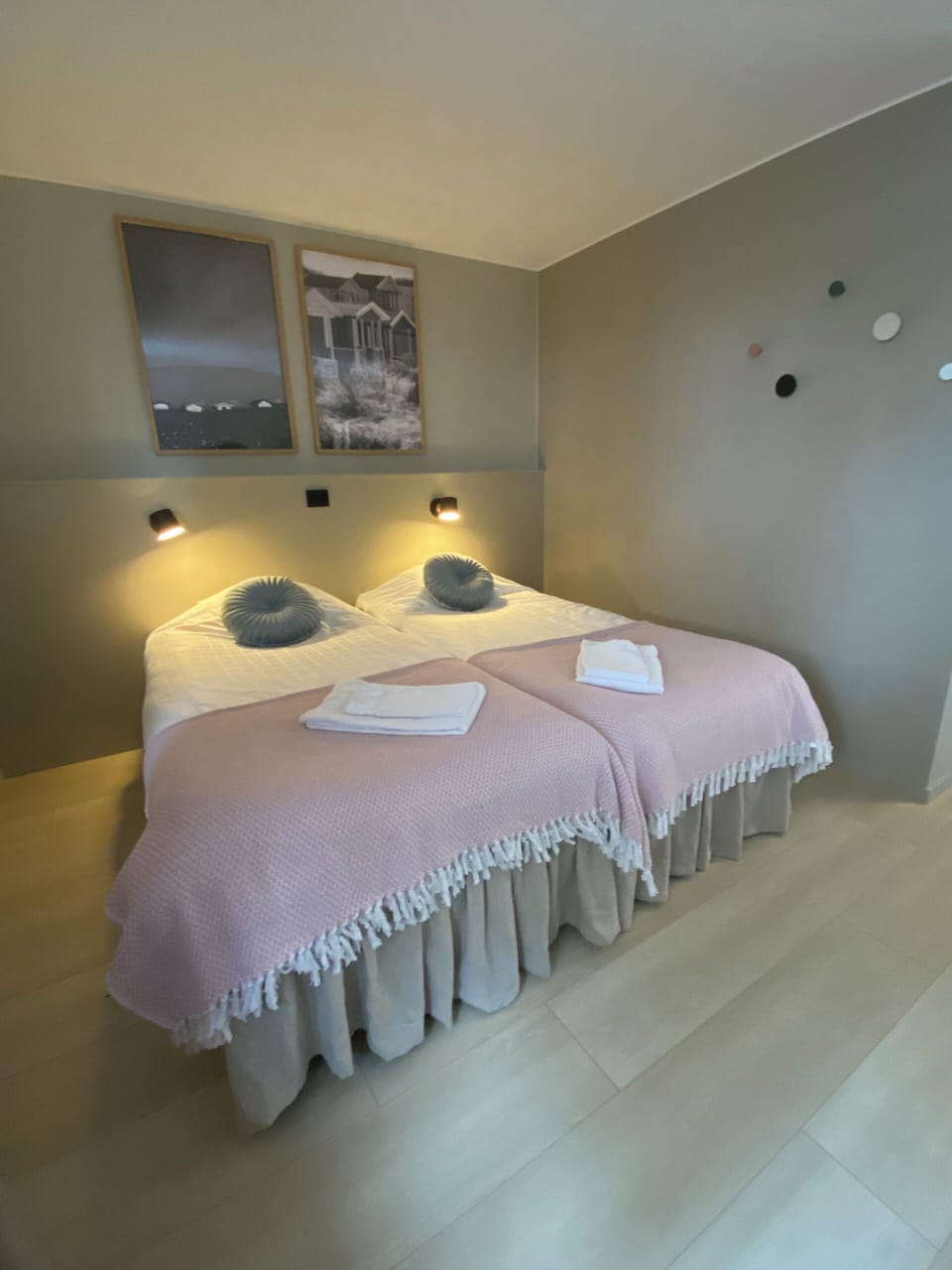 Premium Double Room | Desk, free WiFi, bed sheets