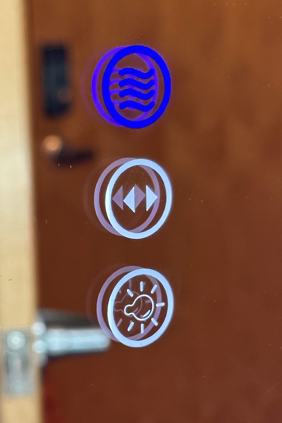 Master Bathroom that can be used by common space