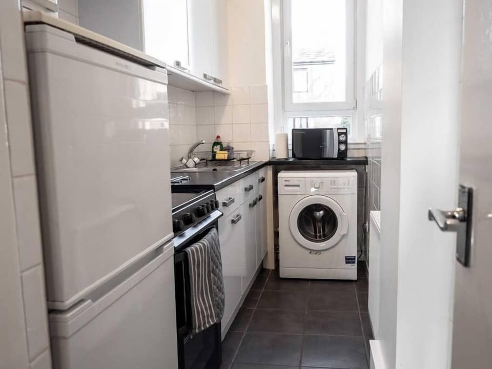 9a7b7a77-95c8-4fcd-bdec-6bef02e9ac5a