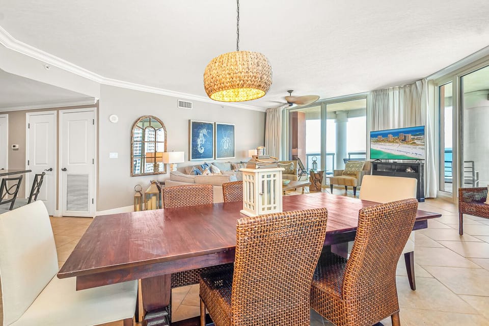 Dining Room 1.2