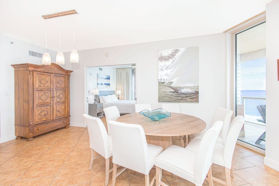 Dining Area 1.1
