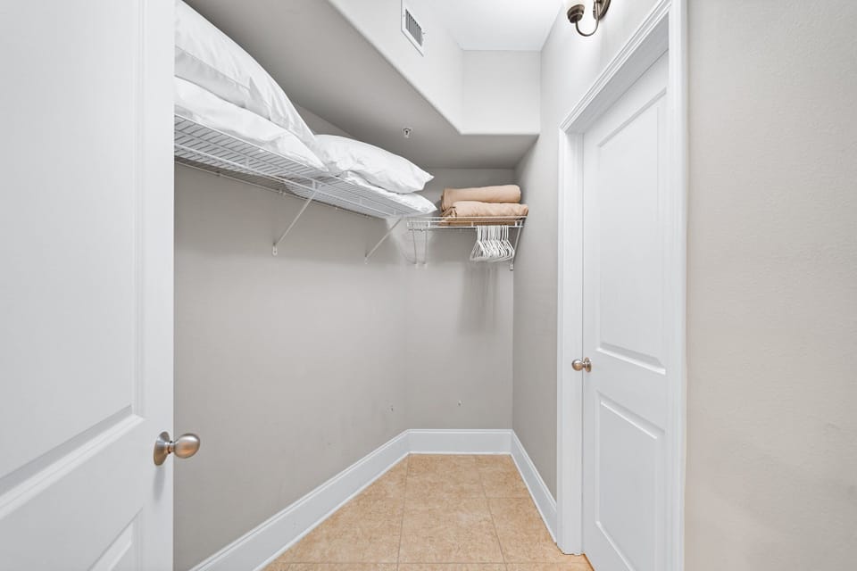 Caribe Resort B1207 Master Bedroom Closet