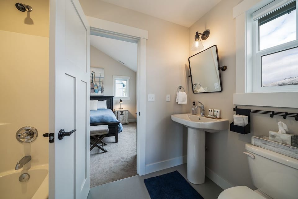 Upstairs Guest Bathroom