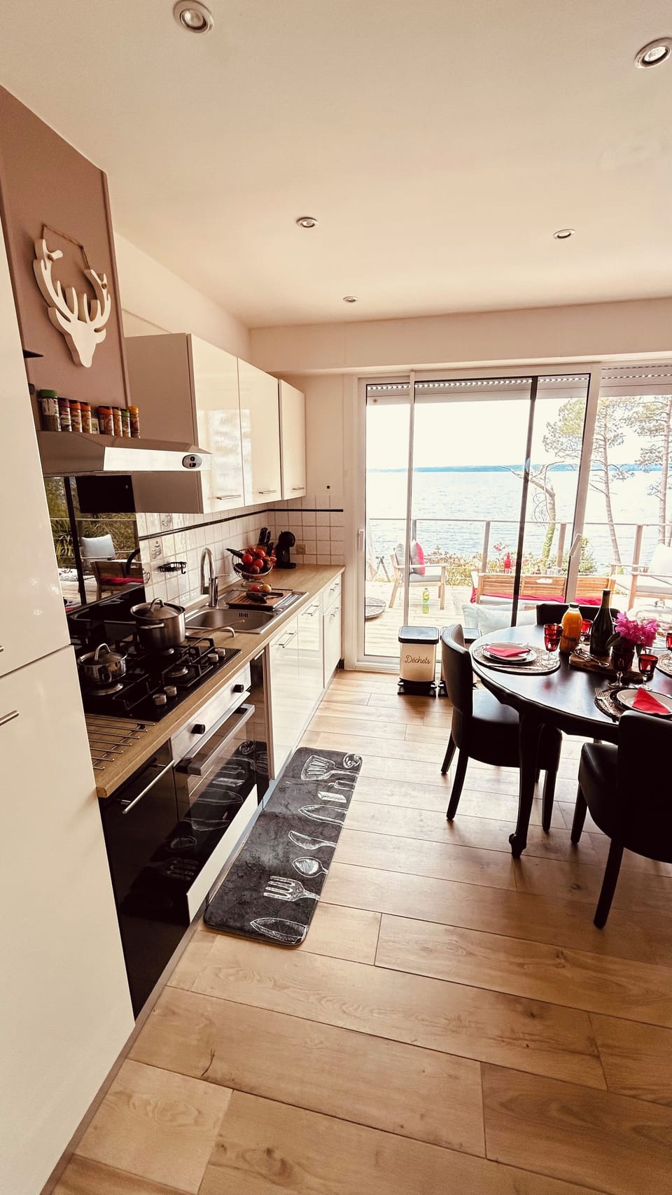 Private kitchen