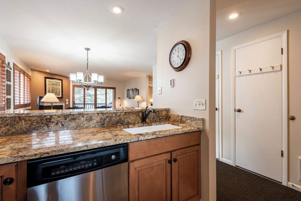 Fully equipped kitchen