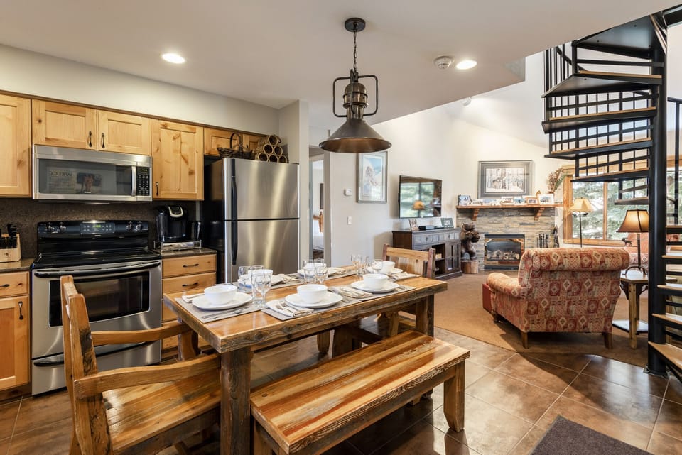 Kitchen and dining area