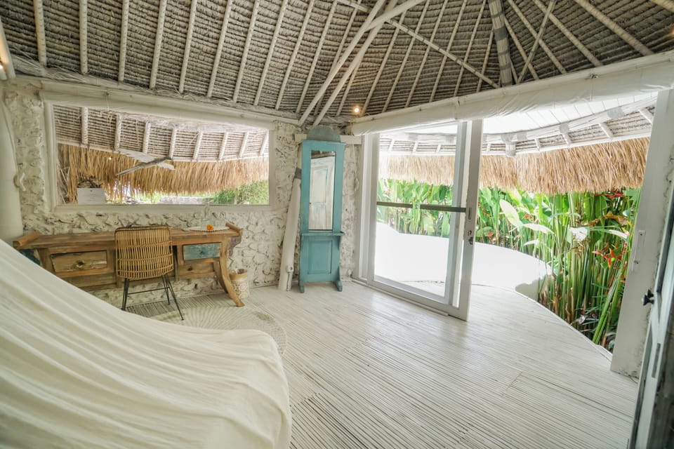 Bungalow with Private Pool | Minibar, in-room safe, iron/ironing board, free WiFi