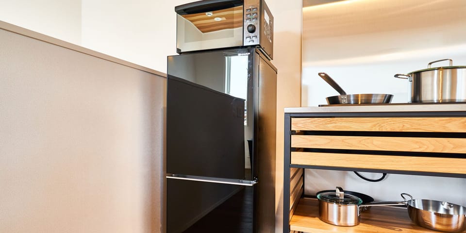 Mini-refrigerator