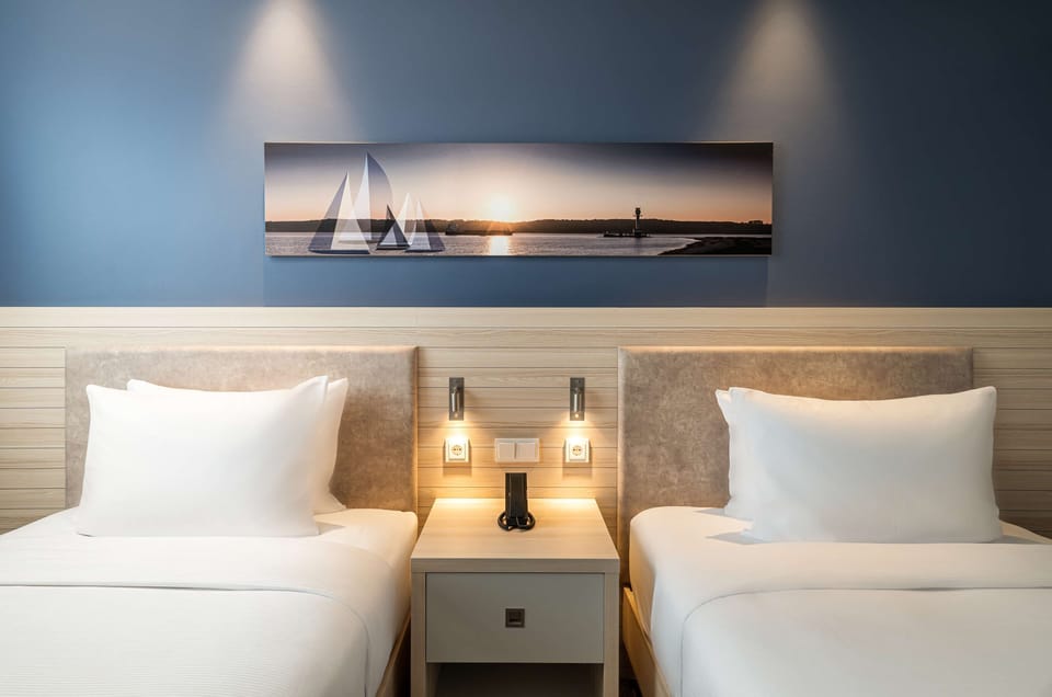 In-room safe, desk, laptop workspace, soundproofing