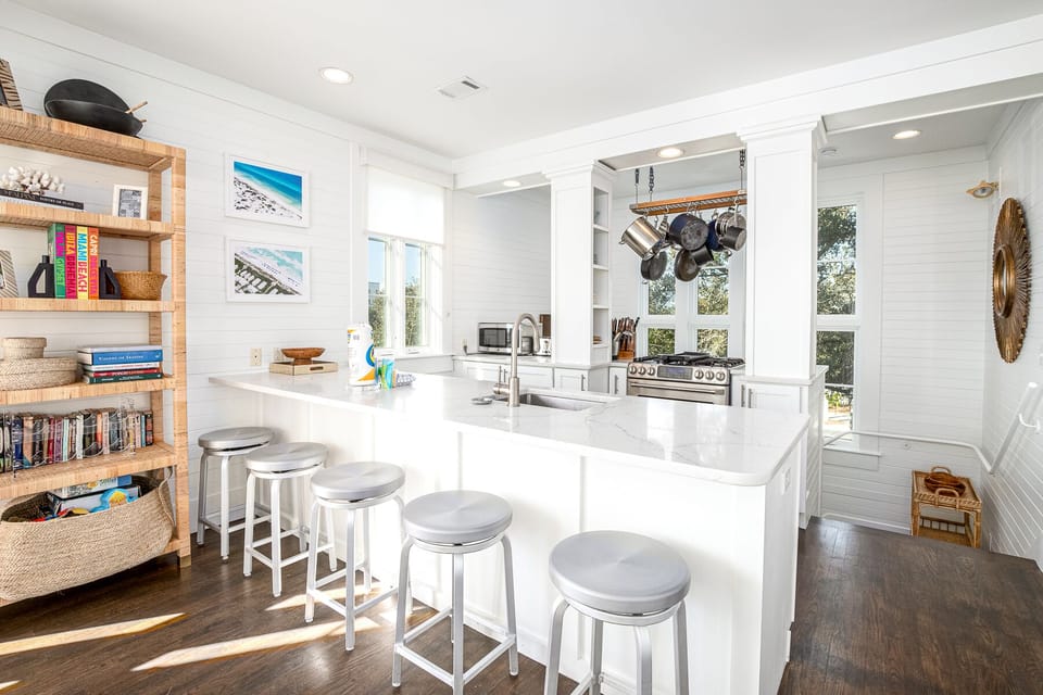 RENOVATED KITCHEN W/BAR SEATING FOR FIVE