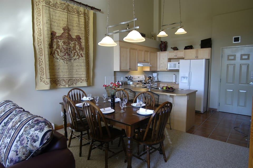Dining Area with bar seating.