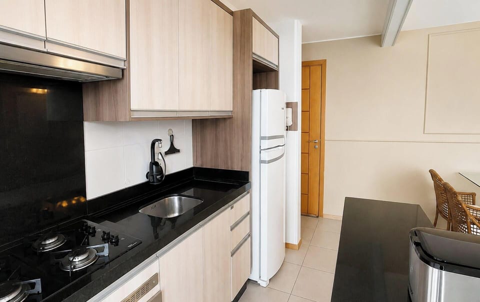 Premium Apartment | Private kitchen | Fridge, microwave, oven, blender
