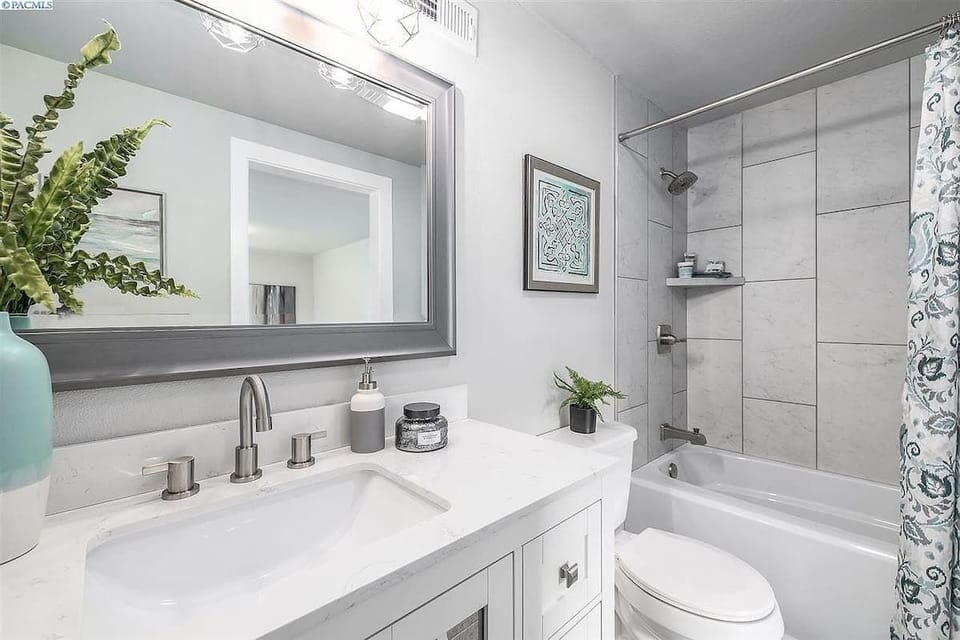 Master bathroom