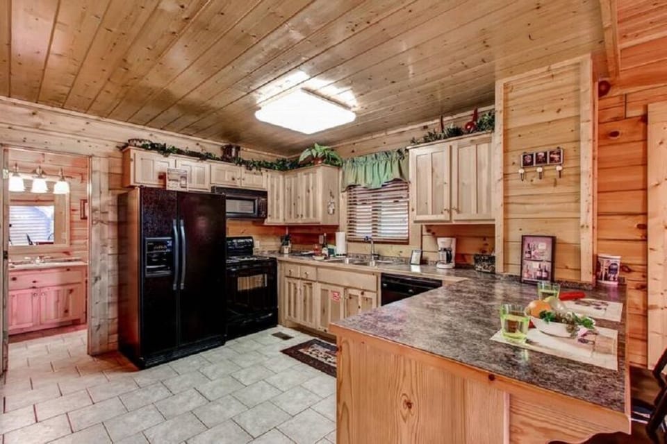 Fully equipped kitchen with plenty of work space and storage.
