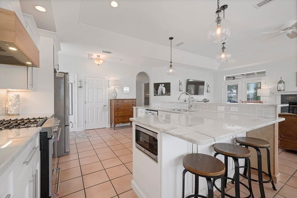Endless Summer - Miramar Beach - Kitchen