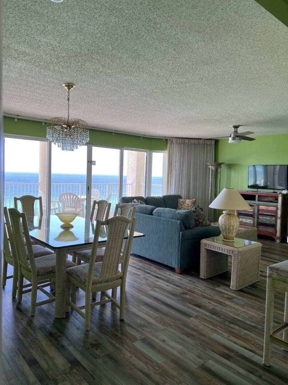 DinningRoom/LivingRoom
