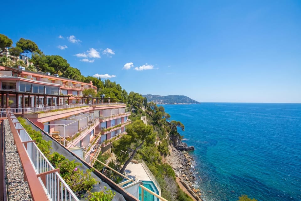 Standard Apartment, 2 Bedrooms, Air conditioning, Sea Facing (Il Suono del Mare - Sea Front Apt and) | Property grounds
