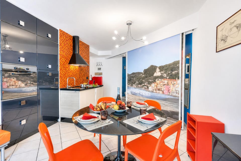 Standard Apartment, 2 Bedrooms, Air conditioning, Sea Facing (Il Suono del Mare - Sea Front Apt and) | Dining
