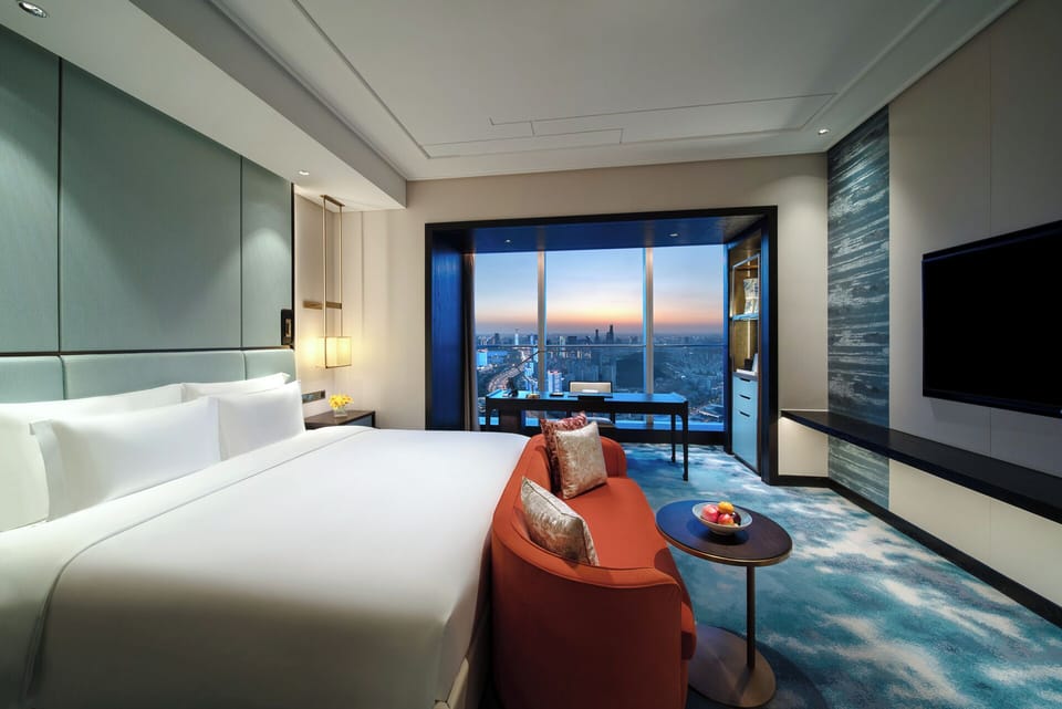 Down comforters, minibar, in-room safe, desk