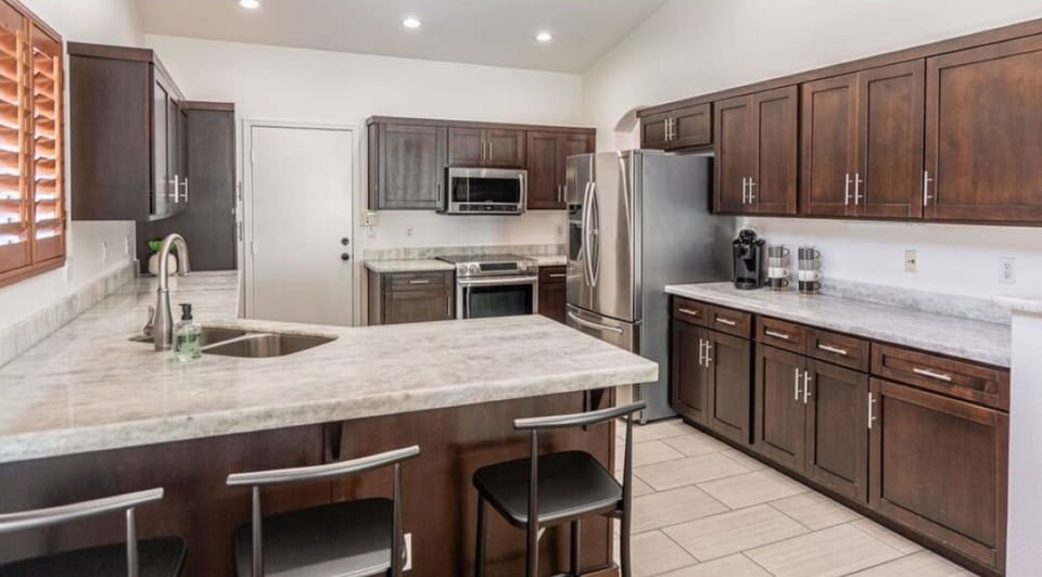 Fridge, microwave, oven, blender