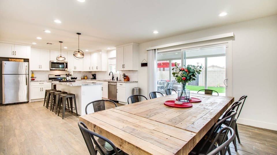 Studio (4 Bedrooms) | Interior