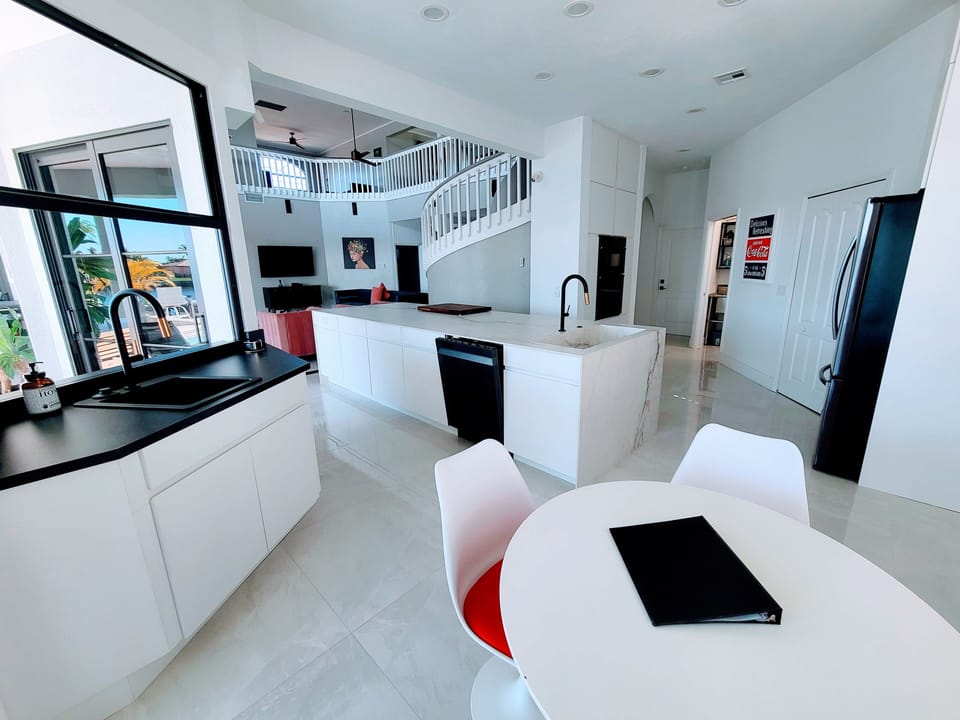 Kitchen w/new Samsung Appliances and Invisacook Induction Cooktop