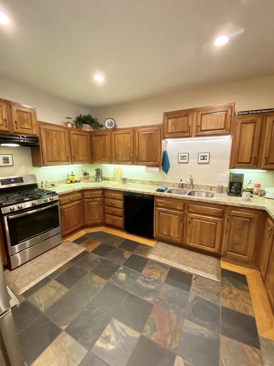 Spacious Chef's kitchen