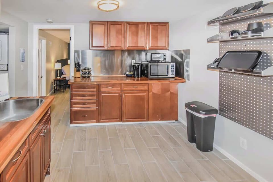 Warm & Inviting: A Kitchen Ready for Culinary Creations
