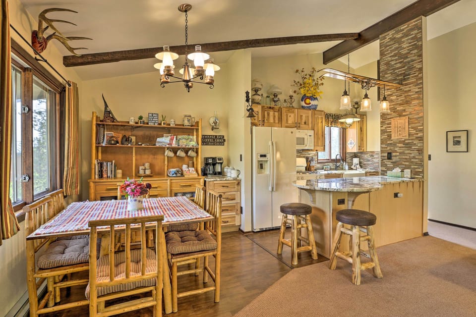 Kitchen | Coffee Maker | Toaster | Spices