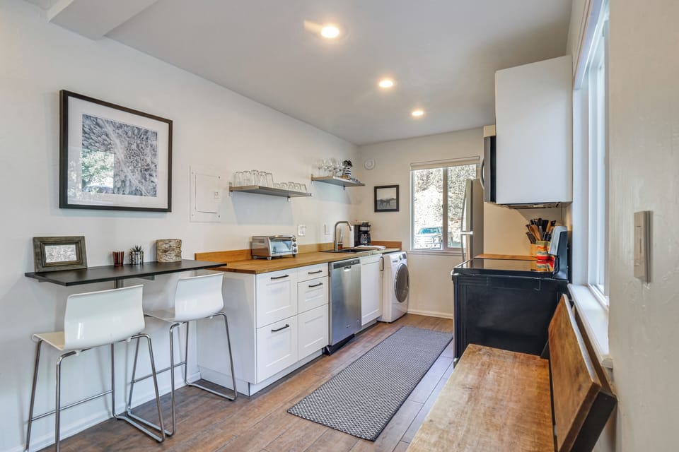 Kitchen | Fully Equipped