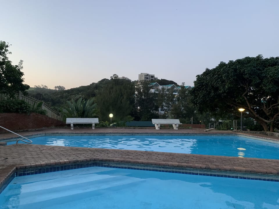 2 outdoor pools