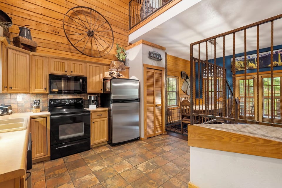 Full Kitchen with Major Appliances