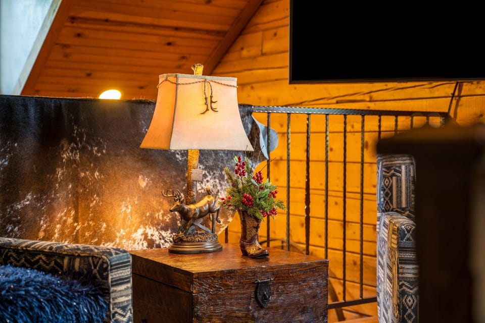Western Lodge Decor