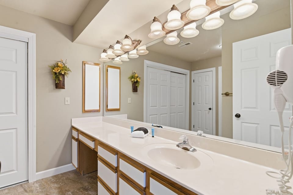 Master Bathroom -  Large Vanity and a Jetted Tub/Shower Combo
