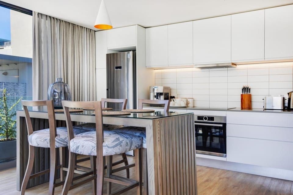 Luxury De Waterkant Loft Retreat 4