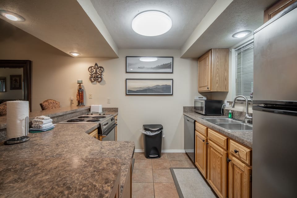Full Kitchen with Major Appliances