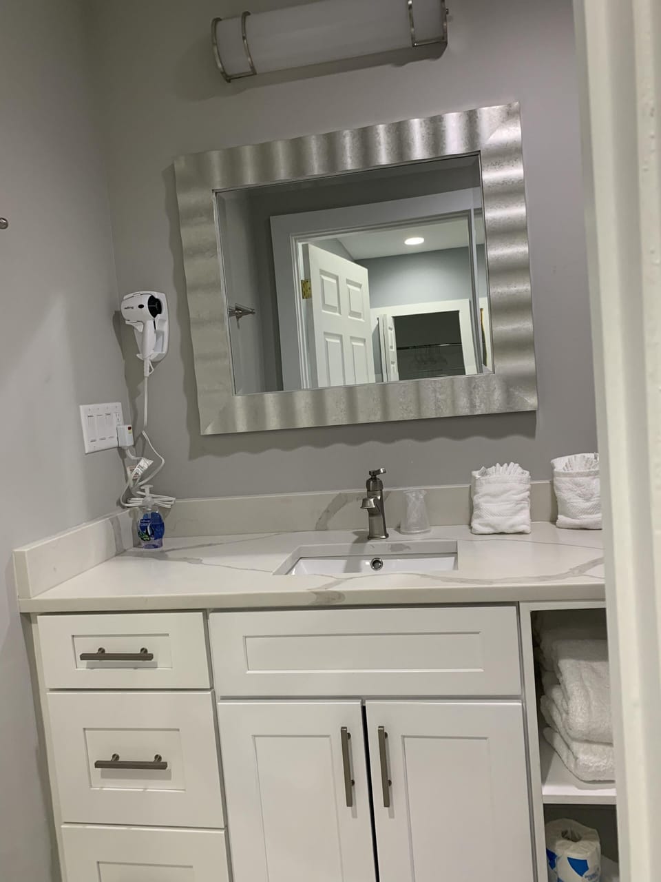 Everglades City Motel - Queen Room, 1 Bed image 5