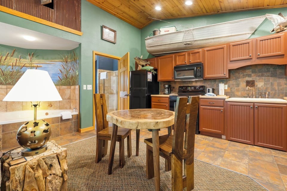 Full Kitchen and Dining Space