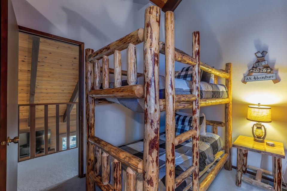 Bunk Room - Upstairs