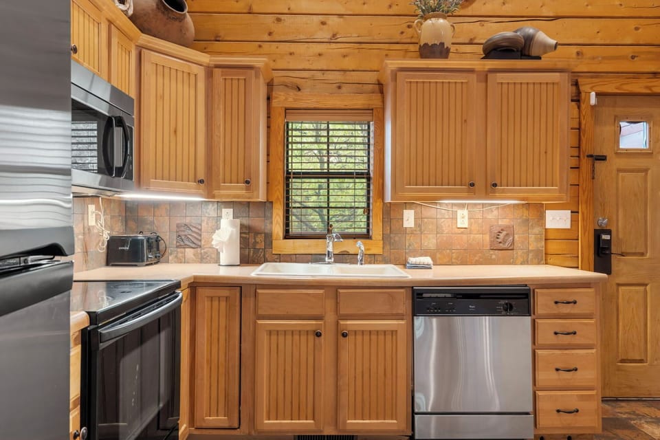 Full Kitchen with Major Appliances