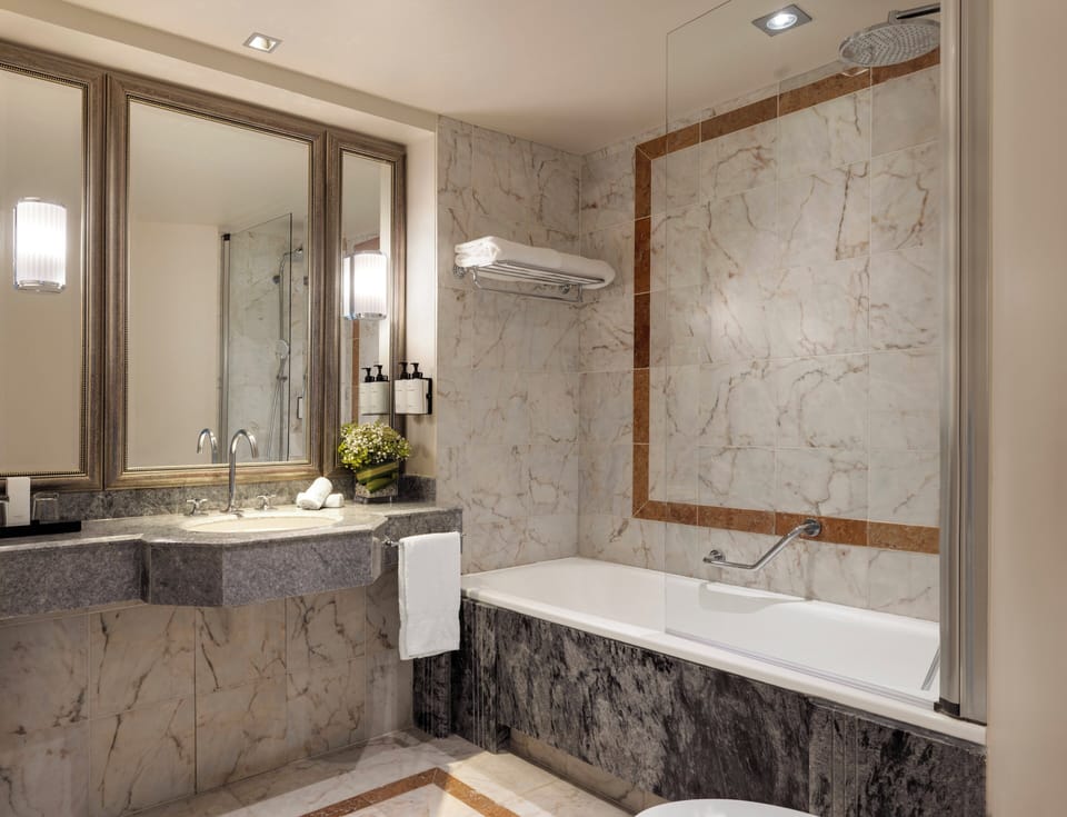 Hypo-allergenic bedding, minibar, in-room safe, desk