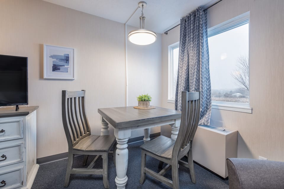 48-inch Smart TV with cable channels, TV