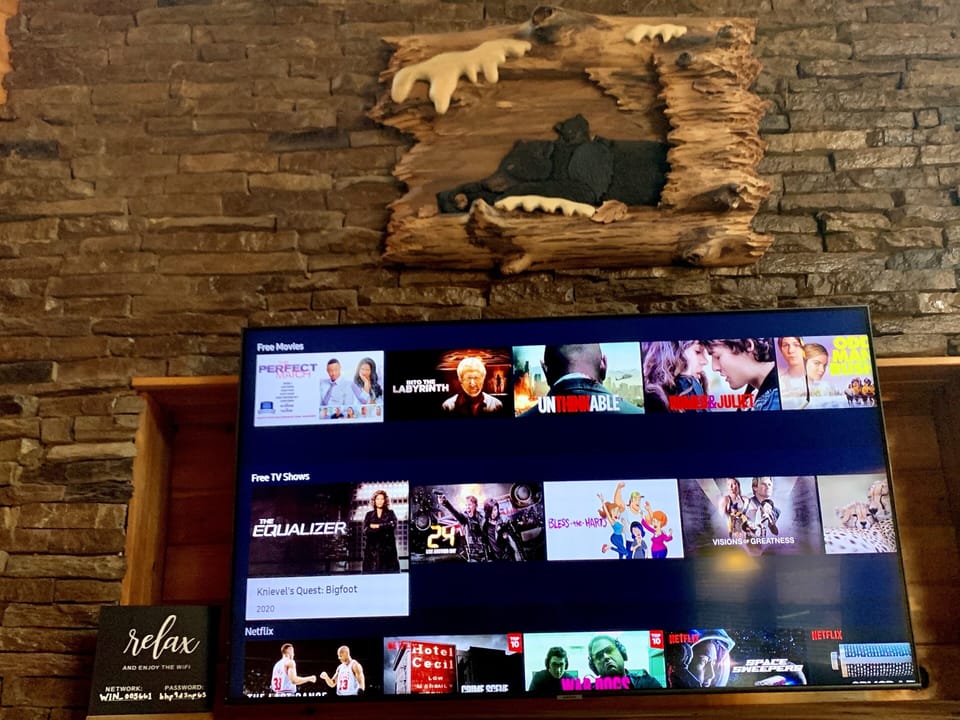 Flat Screen TV, Streaming HULU, Netflix, Sling and More + With Bose Sound Bar